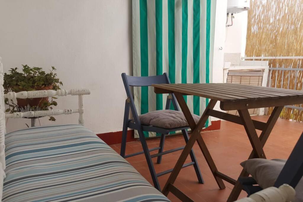 Apartamento Con Encanto, Entrada Privada Valdepenas Luaran gambar