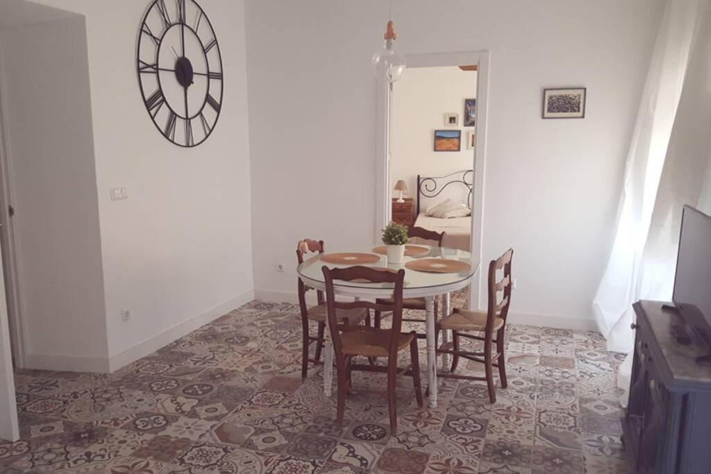 Apartamento Con Encanto, Entrada Privada Valdepenas Luaran gambar