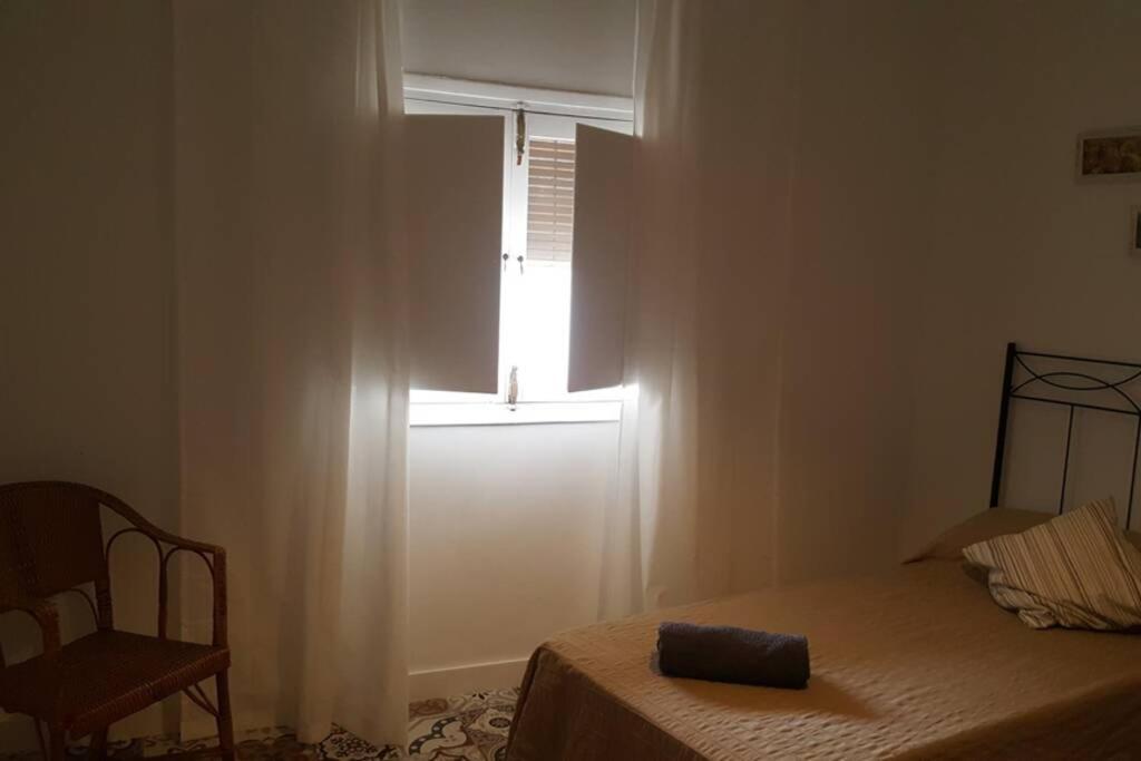 Apartamento Con Encanto, Entrada Privada Valdepenas Luaran gambar